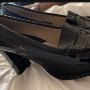 Micheal Kors black patent leather heels